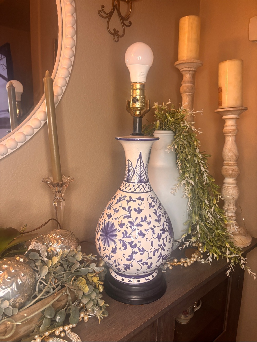 Blue White Ceramic Table Lamp 20” Chinoiserie Floral Asian Style Vintage Look
